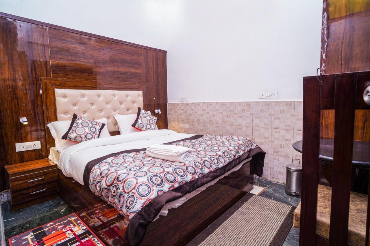 Golden Residency Hotel New Delhi Eksteriør billede