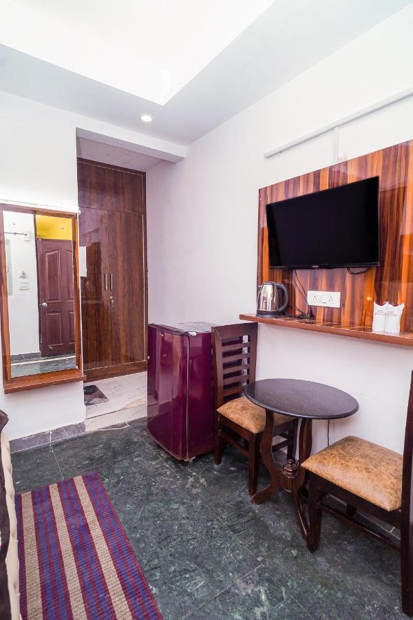 Golden Residency Hotel New Delhi Eksteriør billede
