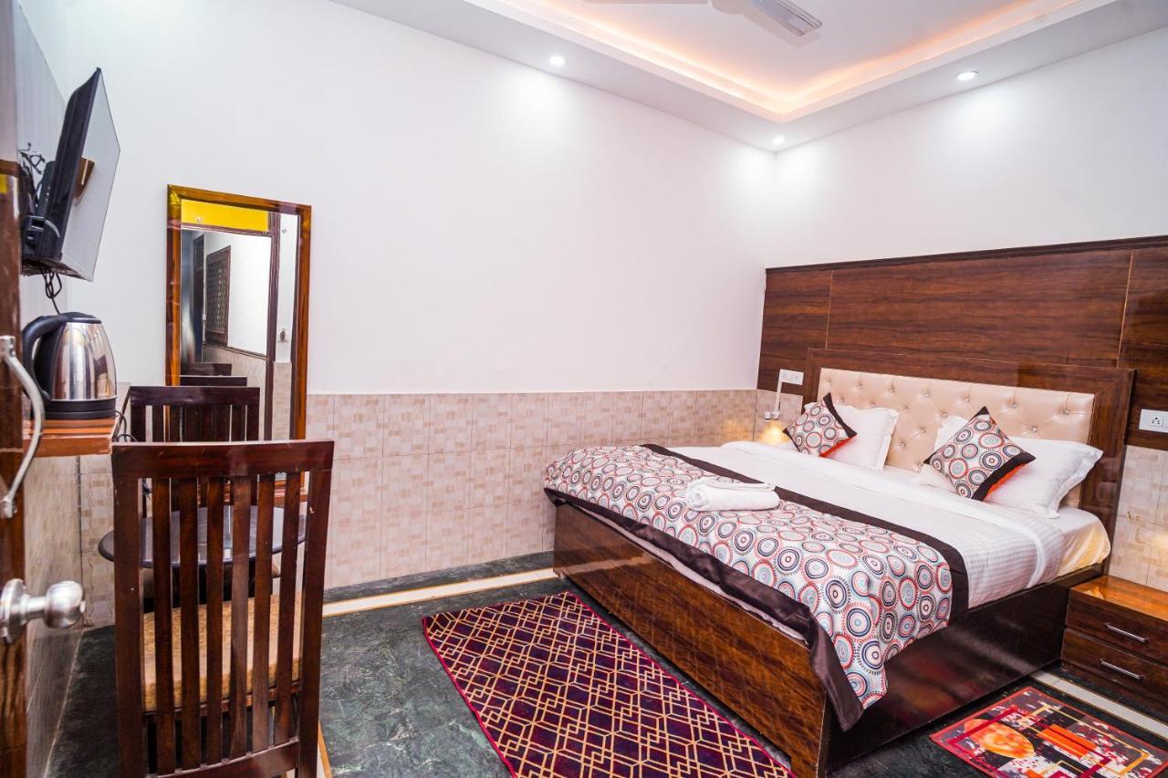 Golden Residency Hotel New Delhi Eksteriør billede