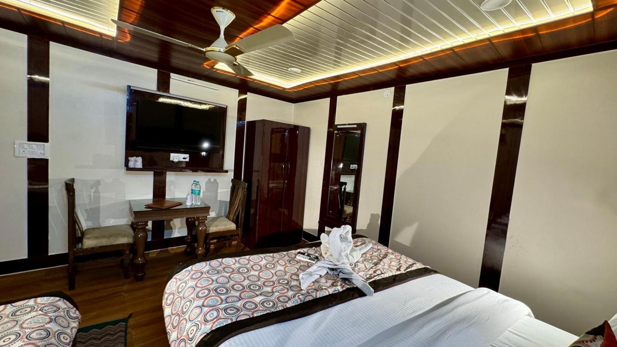 Golden Residency Hotel New Delhi Eksteriør billede