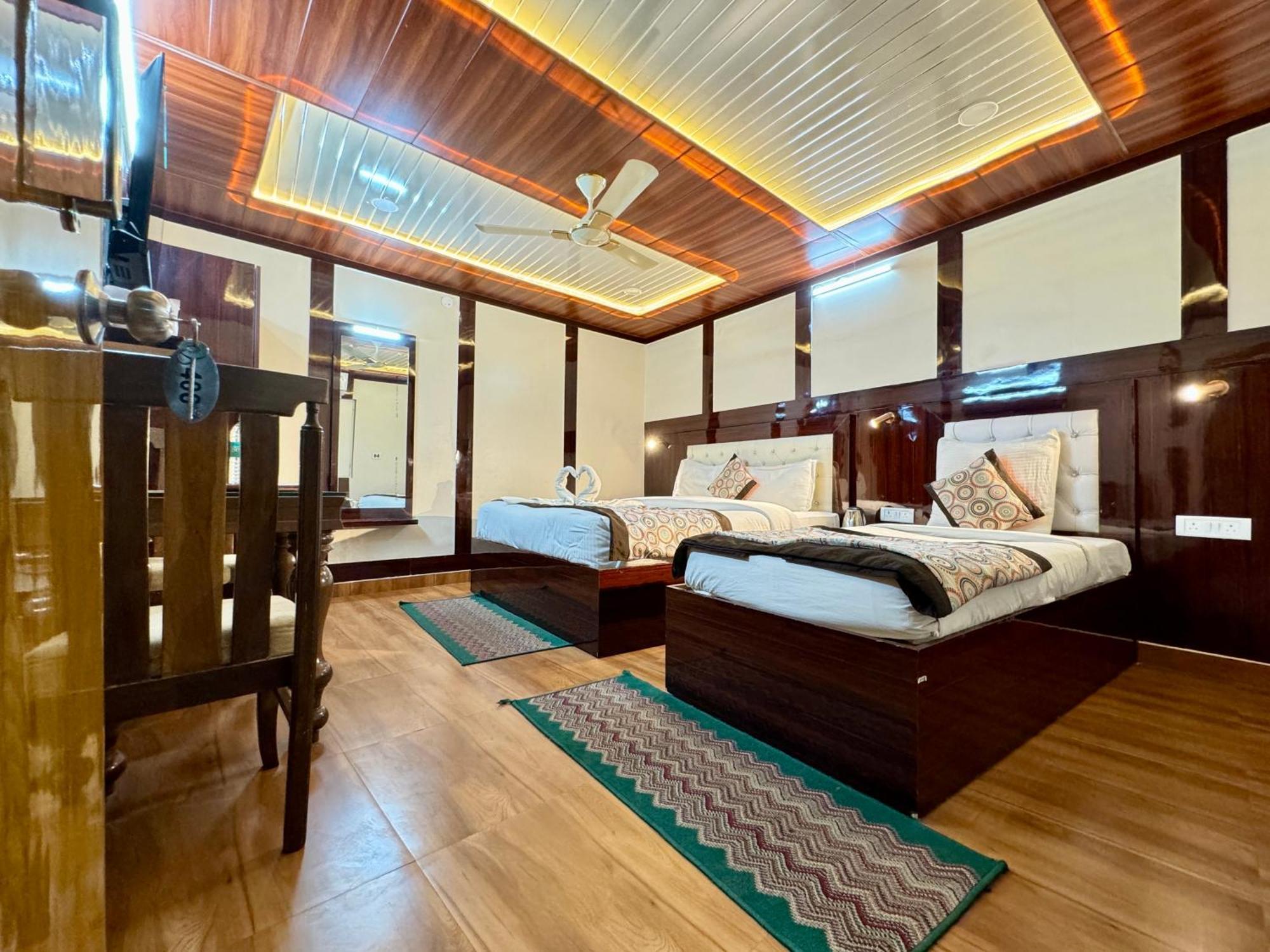 Golden Residency Hotel New Delhi Eksteriør billede