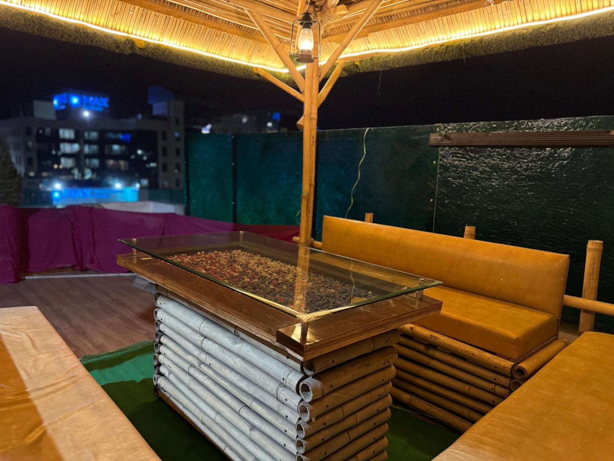 Golden Residency Hotel New Delhi Eksteriør billede